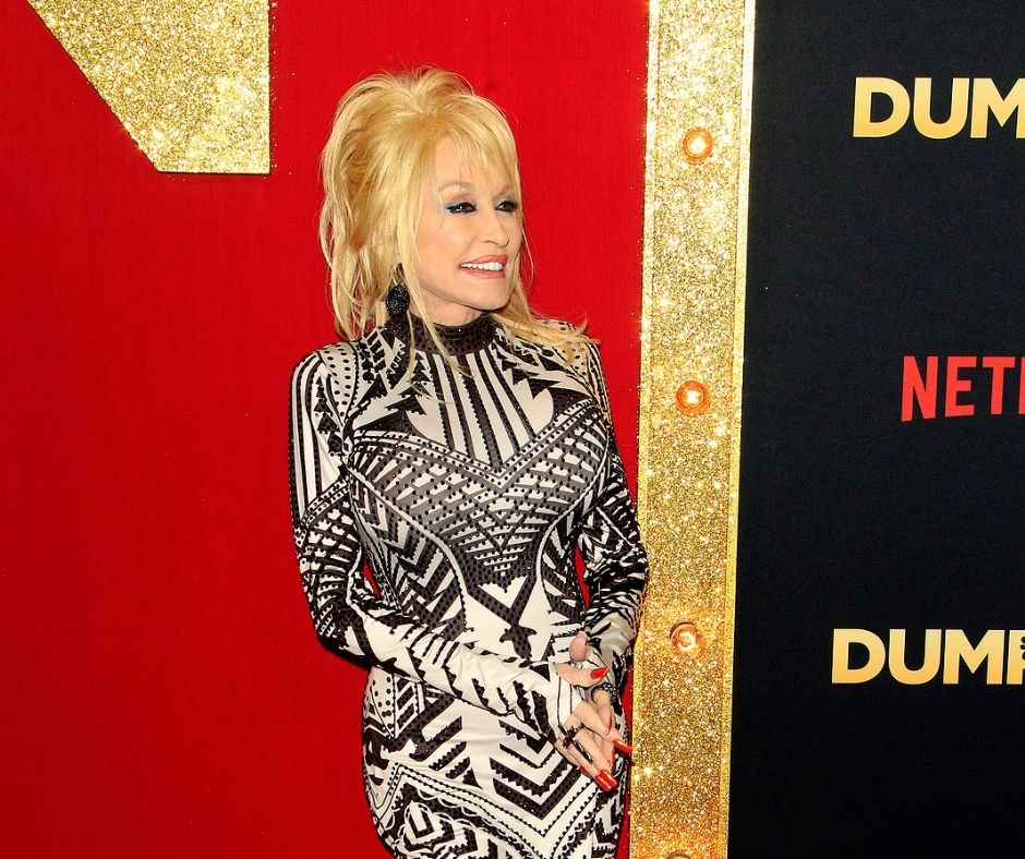 Dolly Parton’s Height, Weight, Age, Body Measurements, Net Worth & More