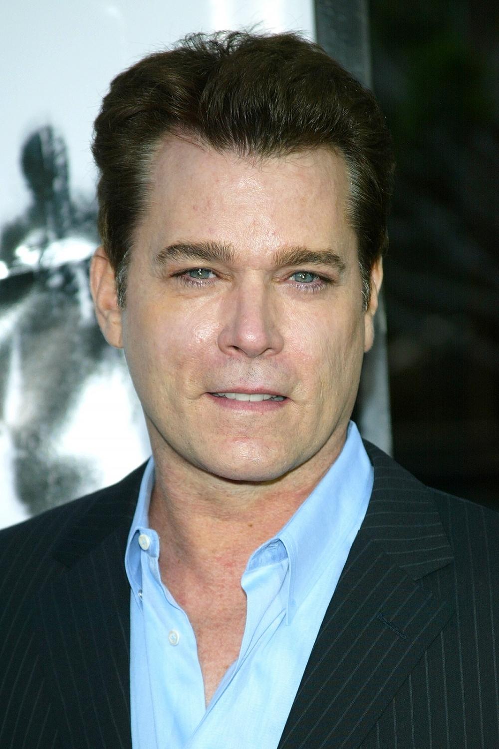 Ray Liotta’s Height and Weight